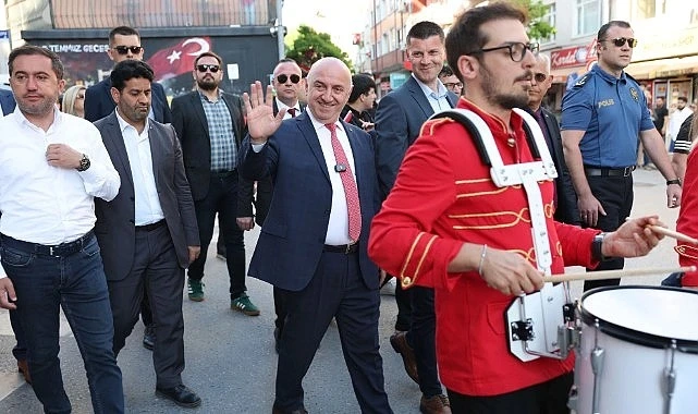 GENÇLİK RUHU 4 İLÇEYİ SARDI! GENÇLİK RUHU 4 İLÇEYİ SARDI!