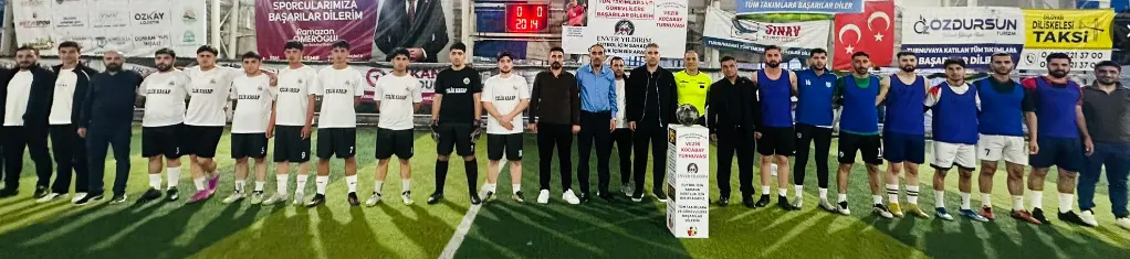 DİLİSKELESİ’NDE FUTBOL ŞÖLENİ DİLİSKELESİ’NDE FUTBOL ŞÖLENİ