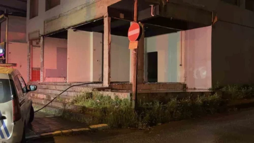 Kocaeli Gebze’de Riskli Binada Yangın: Kundaklama Şüphesi