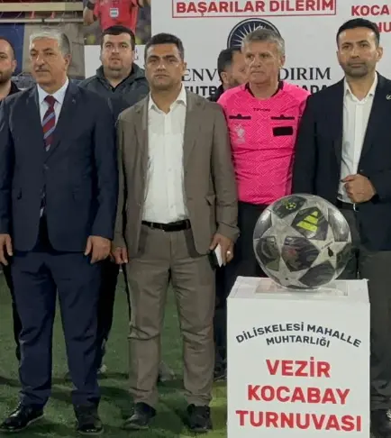 DİLİSKELESİ’NDE FUTBOL ŞÖLENİ DİLİSKELESİ’NDE FUTBOL ŞÖLENİ