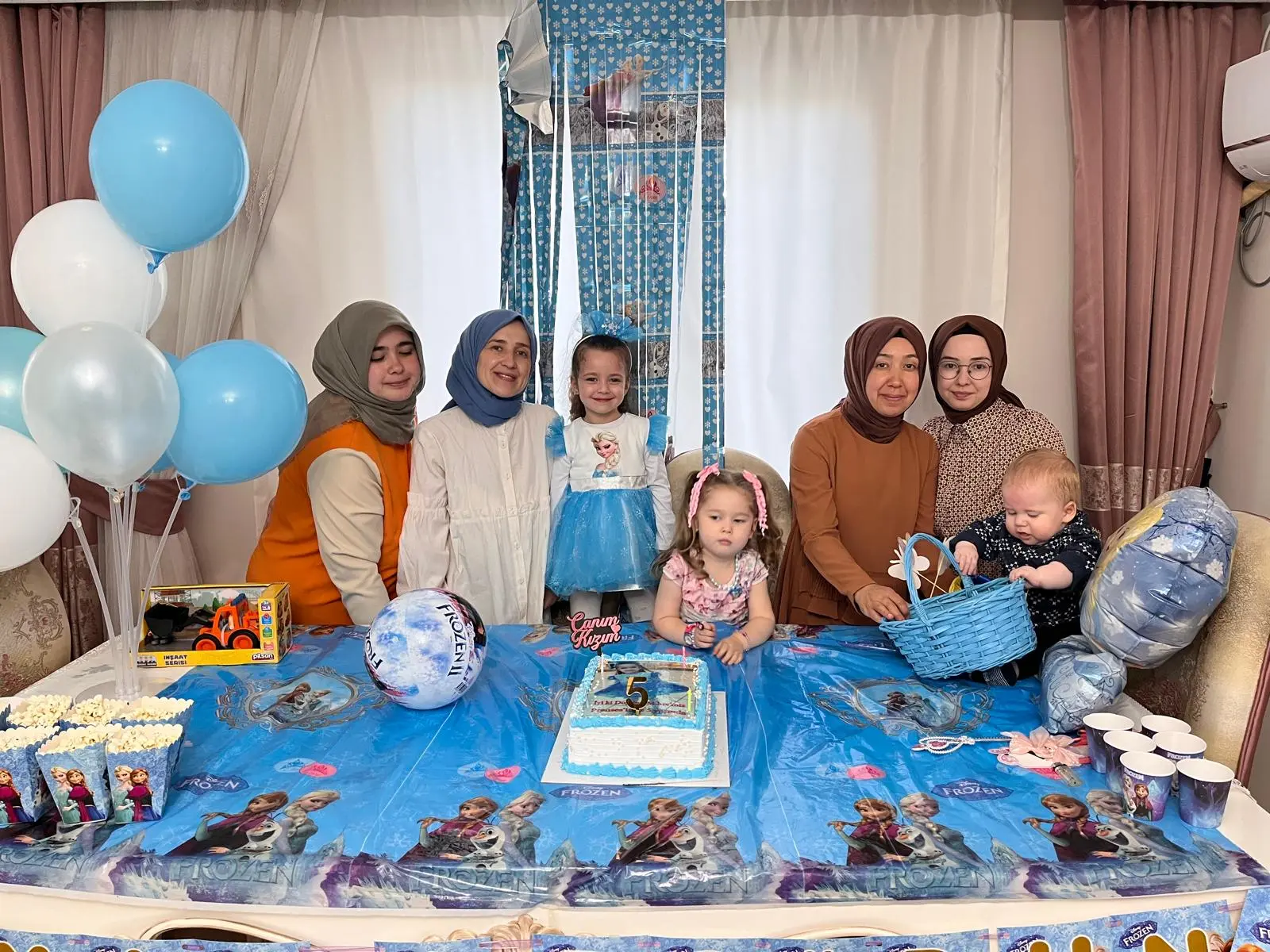 MİHRE 5 YAŞINDA MİHRE 5 YAŞINDA