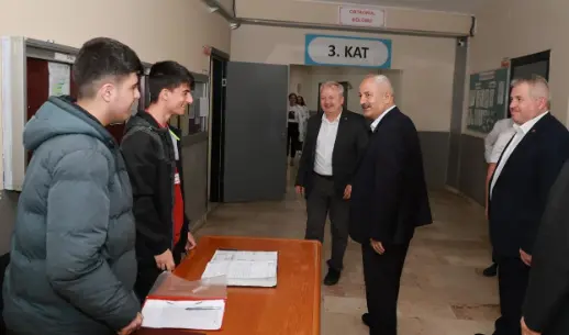 GEBZE BELEDİYE BAŞKANI ZİNNUR BÜYÜKGÖZ’DEN MEZUN OLDUĞU OKULA ANLAMLI ZİYARET GEBZE BELEDİYE BAŞKANI ZİNNUR BÜYÜKGÖZ’DEN MEZUN OLDUĞU OKULA ANLAMLI ZİYARET