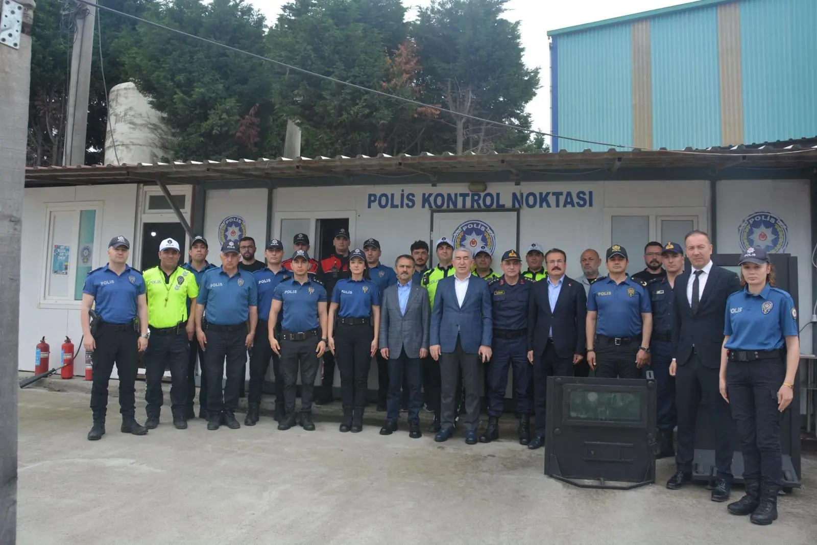 KOCAELİ VALİSİ İLHAMİ AKTAŞ'TAN BAYRAM MESAİSİ SIKI DENETİM KOCAELİ VALİSİ İLHAMİ AKTAŞ'TAN BAYRAM MESAİSİ SIKI DENETİM