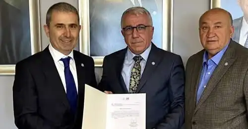YENİ BAŞKAN UZUNOK OLDU