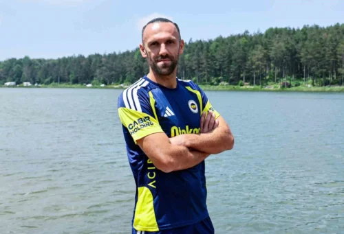 Vedat Muriqi Fenerbahçe’de: Şampiyonluk Hedefiyle Geri Döndüm