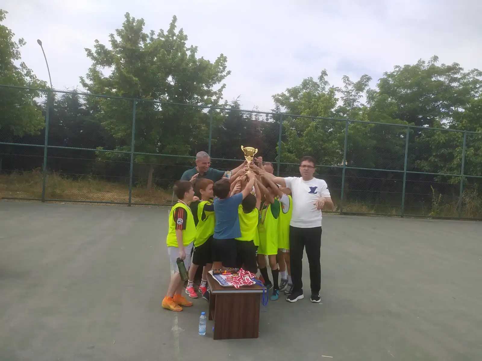 MEHMET AKİF ERSOY İLKOKULU'NDA FUTBOL ŞÖLENİ MEHMET AKİF ERSOY İLKOKULU'NDA FUTBOL ŞÖLENİ