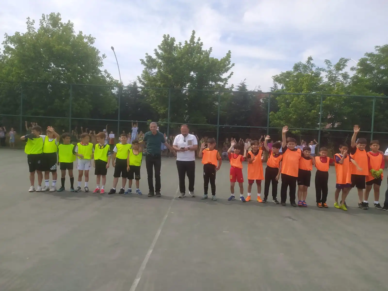 MEHMET AKİF ERSOY İLKOKULU'NDA FUTBOL ŞÖLENİ MEHMET AKİF ERSOY İLKOKULU'NDA FUTBOL ŞÖLENİ