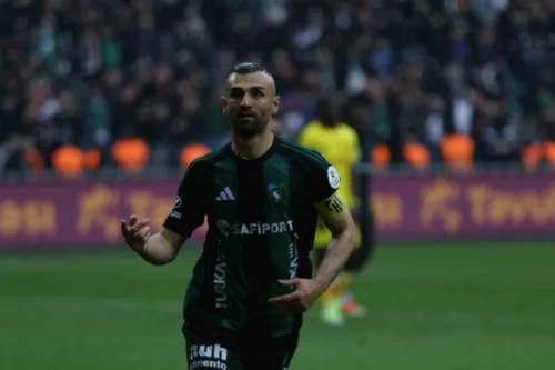 Kocaelispor, Serdar Dursun ile Yollarını Ayırdı