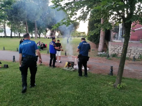 Kocaeli’de Mangal ve Açık Ateş Yasağı Denetimleri Sıkılaştı: Büyükşehir Zabıtası Piknik Alanlarını Gözetimde