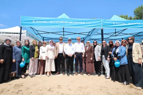 İzmit Körfezi’ne 100 Yapay Resif ve 6 Bin Balık Bırakıldı: Mersin Balığıyla Biyoçeşitlilik Artıyor