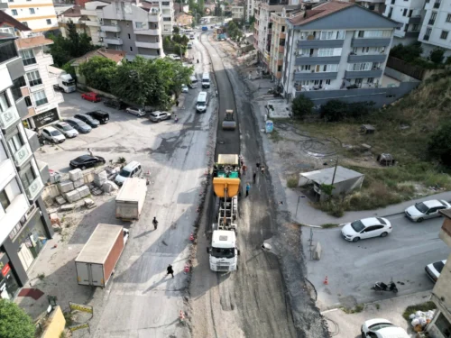 Çayırova Uğur Mumcu Caddesi Yenileniyor: Modern Üstyapı ve Aydınlatma ile Prestij Kazanacak