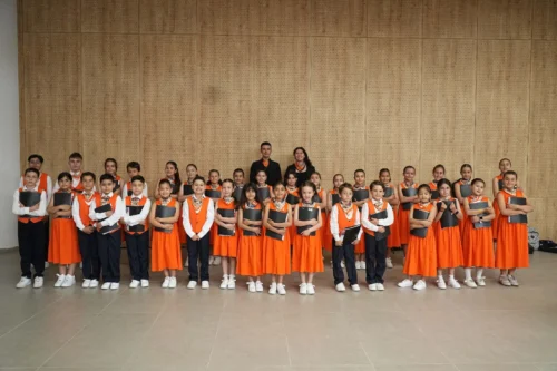 Kocaeli Büyükşehir Çocuk Orkestrası ve Korosu’ndan Büyüleyici Konser Performansı