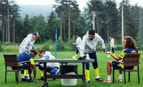 Fenerbahçe Topuk Yaylası’nda Laktat Testi Yaptı, İsmail Kartal Taraftarla Buluştu