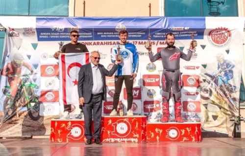 Kocaeli Kağıtspor’dan Avrupa ve Dünya Arenasında Şampiyonluklar ve Madalyalar