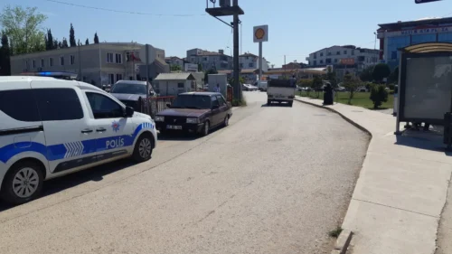 Kocaeli Körfez’de Bıçaklı Kavga: Alacak Verecek Kavgası Kadını Yaraladı, Şüpheli Gözaltında
