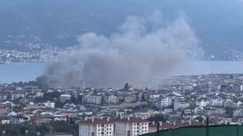 Kocaeli Derince’de Gecekondu Yangını: Kundaklama İddiası Üzerine İnceleme Başlatıldı