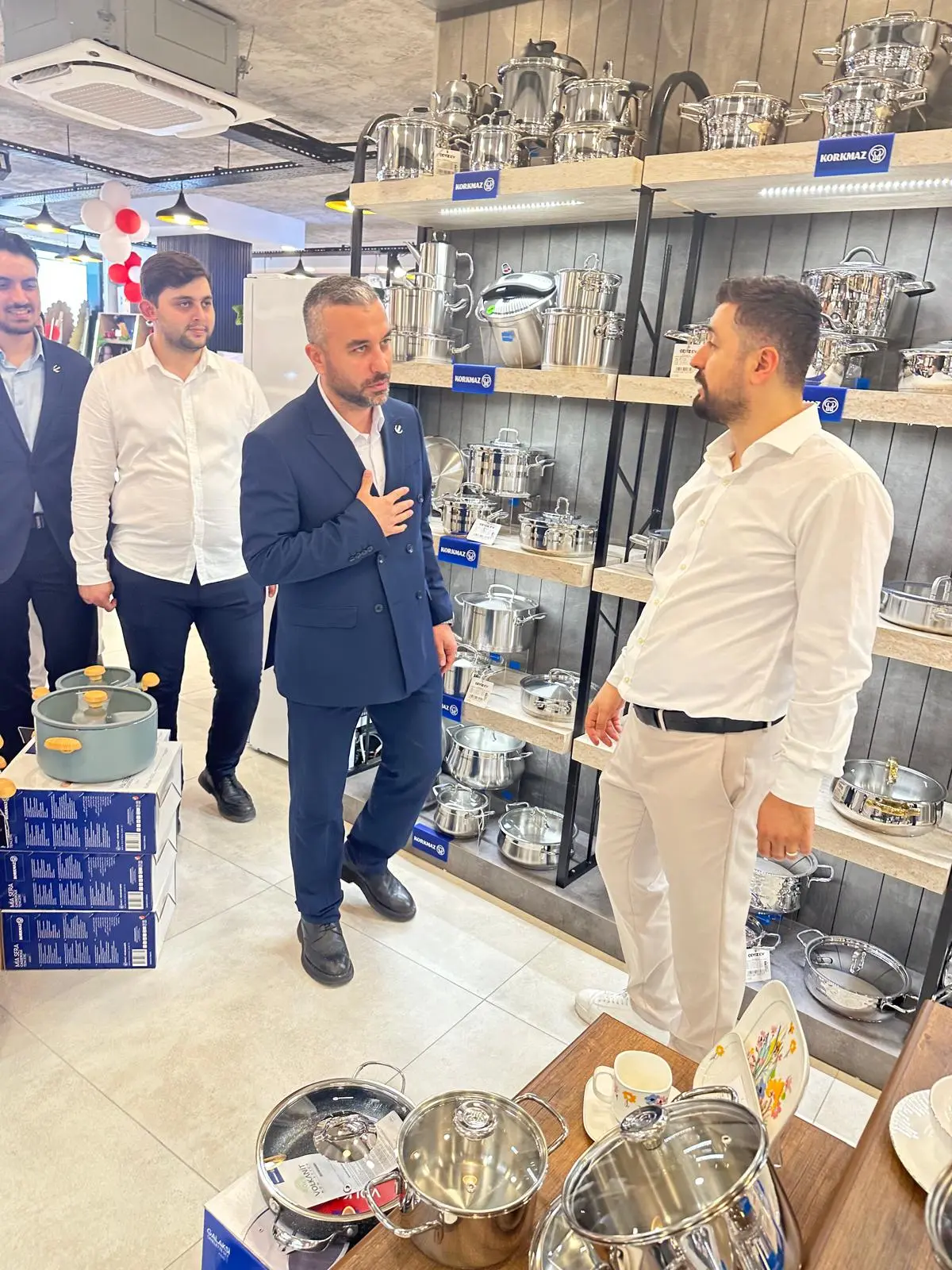 "Esnaf Kan Ağlıyor, Çare Milli Görüş"