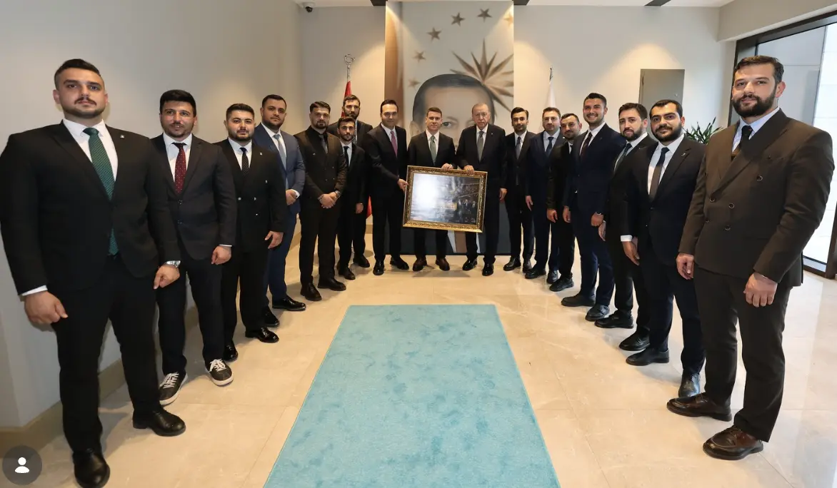 KOCAELİ GENÇLİĞİNDEN CUMHURBAŞKANI ERDOĞAN’A ANLAMLI HEDİYE