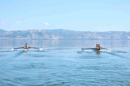 Kocaeli’nin Genç Kürekçileri Edirne’de 2 Gümüş Madalya Kazandı: Hedef Türkiye Kupası