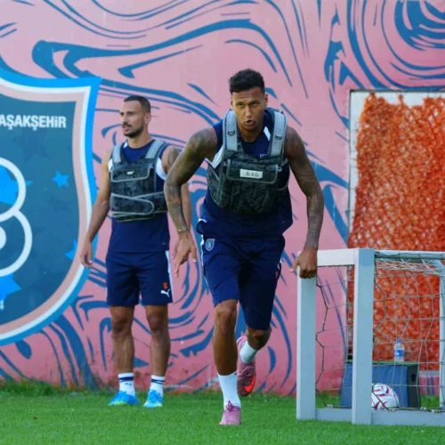 RAMS Başakşehir’de Yeni Sezon Hazırlıkları Sürüyor: Visca ve Karbownik Antrenmanlara Başladı