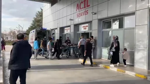 Kocaeli Körfez’de İnşaat İskelesinden Düşen 2 İşçi Yaralandı