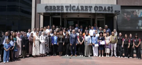 GELECEĞİN KADIN GİRİŞİMCİLERİ ÖDÜLLERİNE KAVUŞTU