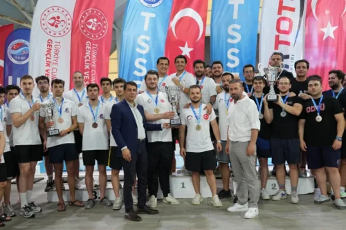 TÜRKİYE ŞAMPİYONASI VE FEDERASYON KUPASI SAHİPLERİNİ BULDU