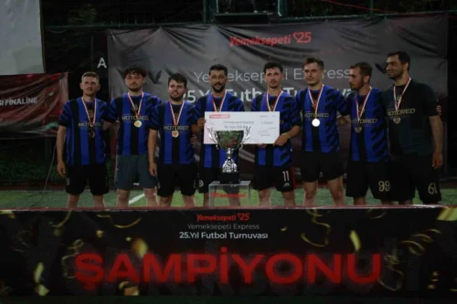 Yemeksepeti 25. Yıl Kurye Futbol Turnuvası’nda Şampiyon Antalya’dan “Saatte 3” Takımı Oldu