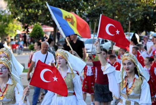 Kocaeli Büyükşehir’den Uluslararası Balkan Halk Oyunları Festivali: Kültürler Buluştu
