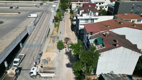 İzmit Belediyesi Mehmet Ali Paşa’da 5 Sokakta Yol ve Kaldırım Yeniliyor