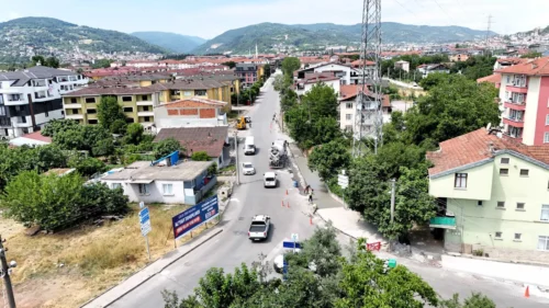 Kocaeli Büyükşehir, Gölcük Çiftlik Mahallesi Ulaşım Konforunu Zirveye Taşıyor