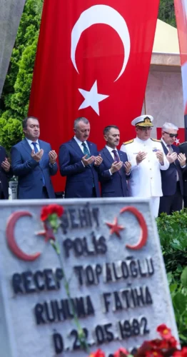 Başkan Büyükakın’dan Kocaeli’de 15 Temmuz Şehitlerine Vefa Ziyareti