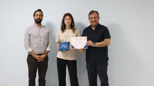 Kocaeli Beyaz Kalpler’de Genç Aşçılar ve Pastacılar Mezuniyet Coşkusu Yaşadı