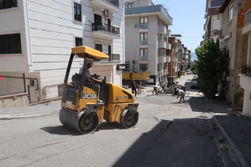 Darıca Belediyesi’nden Her Sokakta Kesintisiz Bakım, Onarım ve Çevre Düzenleme