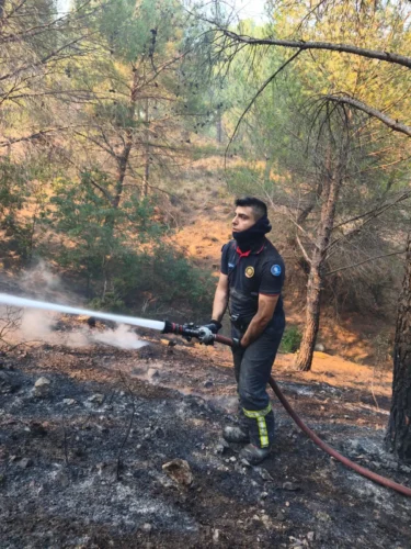 Kocaeli Büyükşehir Belediyesi Balıkesir Gömeç Yangınına Destek Oldu