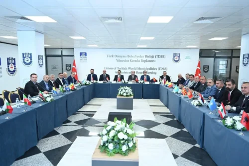 Gebze Belediye Başkanı Büyükgöz, TDBB Karaman Toplantısında Türk Dünyası İş Birliğini Güçlendirdi