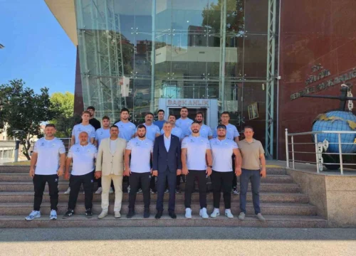 Gölcük Belediyespor Yağlı Güreş Takımı 665. Kırkpınar İçin Edirne’ye Uğurlandı