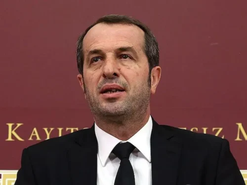 MHP’li Saffet Sancaklı İzmit Kongresi’nde Konuştu
 “Türkiye Artık Dünyada Güçlü Bir Aktör”