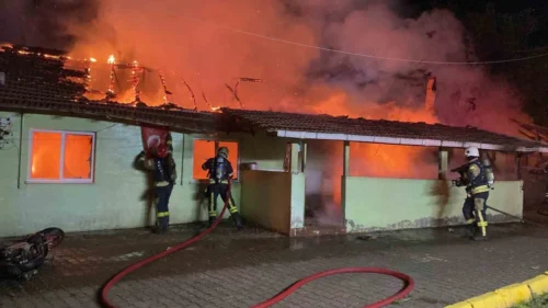 Kocaeli Kartepe’de Annesinin Evini Yakan Oğula Yeniden 15 Yıl Hapis Cezası