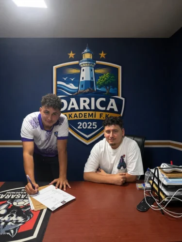DARICA AKADEMİ SPOR KULÜBÜ’NDEN YENİ SEZON TRANSFERİ
ÇİMENOĞLU KADRODA