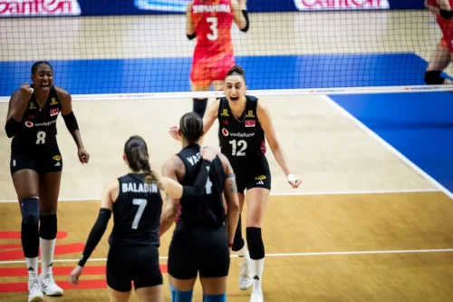 Voleybol Milletler Ligi: Filenin Sultanları Japonya’yı 3-1 Mağlup Etti, Finallerde!