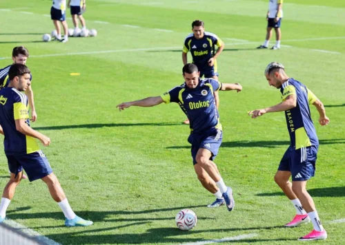 Fenerbahçe Avusturya Kampını LASK Linz Maçıyla Kapatıyor: Son Antrenman Tamamlandı