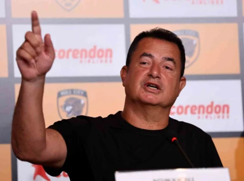Acun Ilıcalı’nın Hull City’si Corendon Airlines ile Ortaklığını Uzattı