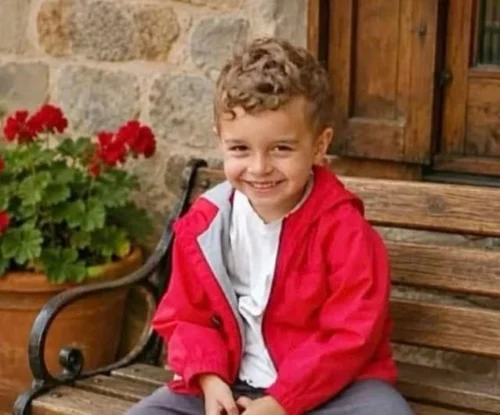 Karamürsel’de Tatil Faciası: 4 Yaşındaki Çocuk Havuzda Boğuldu