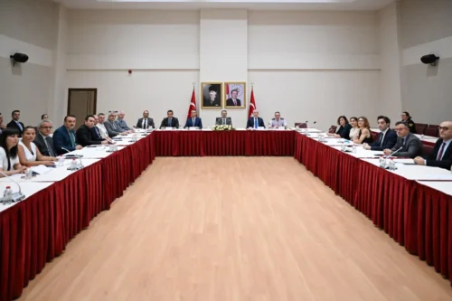 ÇOCUK İL KOORDİNASYON KURULU TOPLANTISI VALİ AKTAŞ BAŞKANLIĞINDA GERÇEKLEŞTİRİLDİ