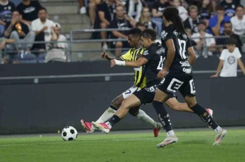 Fenerbahçe Sturm Graz Şampiyonlar Ligi İlk Yarı Skoru: 0-0