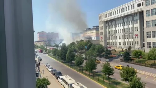 Gebze Adliyesi Güneş Paneli Yangını Söndürüldü