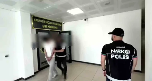 Kocaeli Uyuşturucu Operasyonu: 5 Kişi Tutuklandı, Skunk ve Kokain Ele Geçirildi