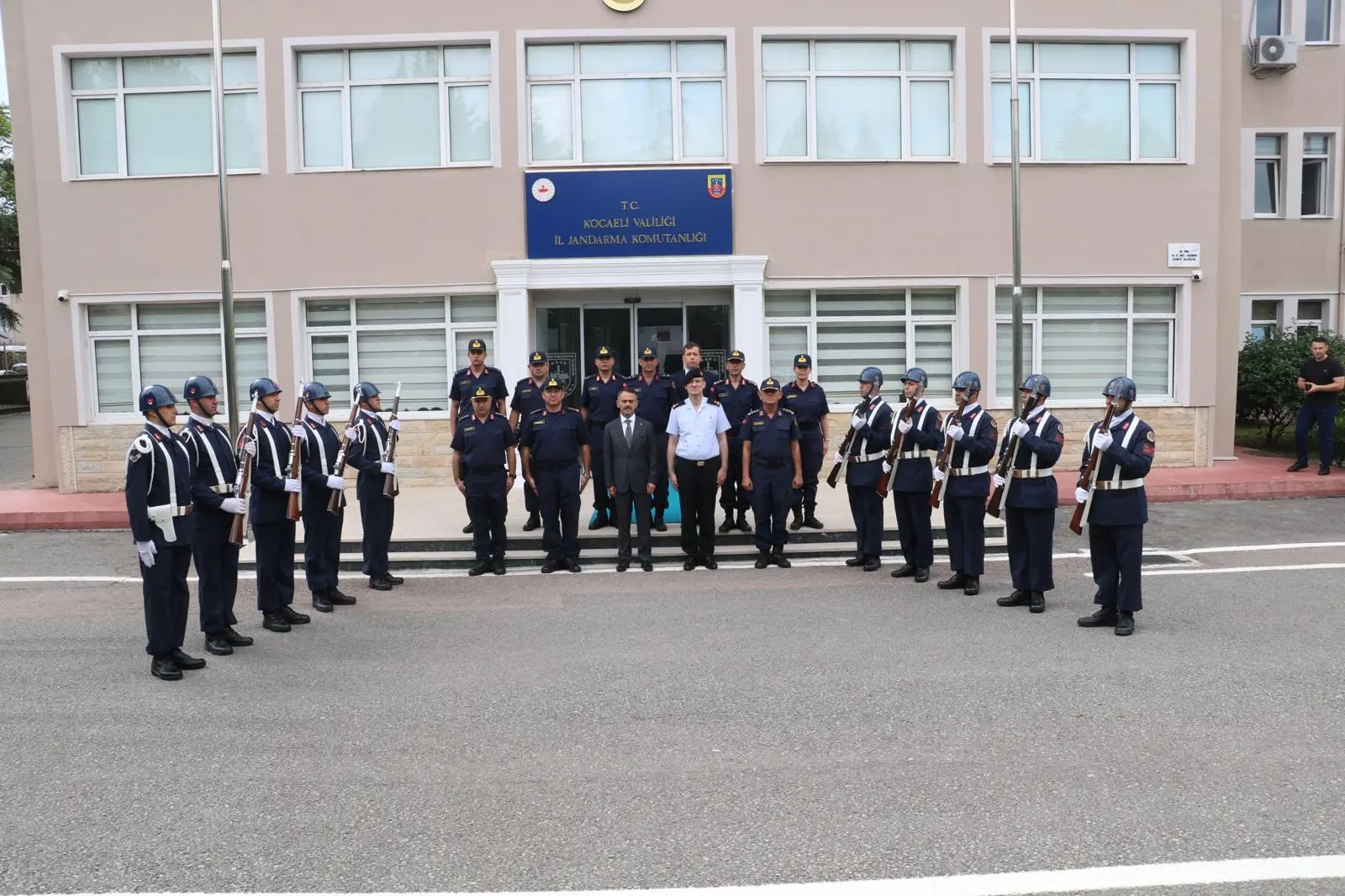 Kocaeli Valisi Aktaş’tan Yeni İl Jandarma Komutanı Tuğgeneral Avcı’ya Hayırlı Olsun Ziyareti