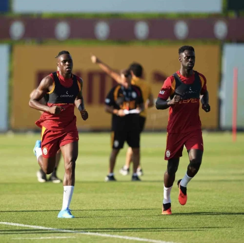 Galatasaray’da Yeni Sezon Hazırlıkları Kemerburgaz’da Taktik Antrenmanla Devam Etti